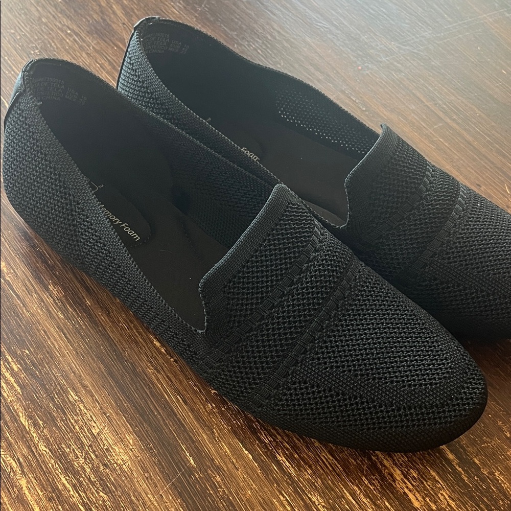 Time and Tru Black Knit Slip-On Women's Loafers
